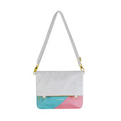 雞尾酒斜跨包 定制手提敞口   廣州廠(chǎng)家定制數(shù)碼印刷